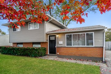 2258 MAJESTIC DR W COLUMBUS, OH 43232